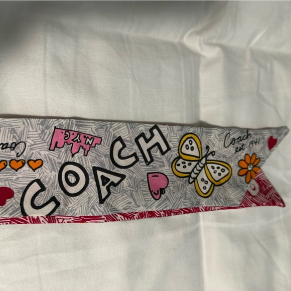 Coach Poppy (Hair or Bag scarf) very Rare Colorful Graphic ? Silk Scarf! ? main image 5